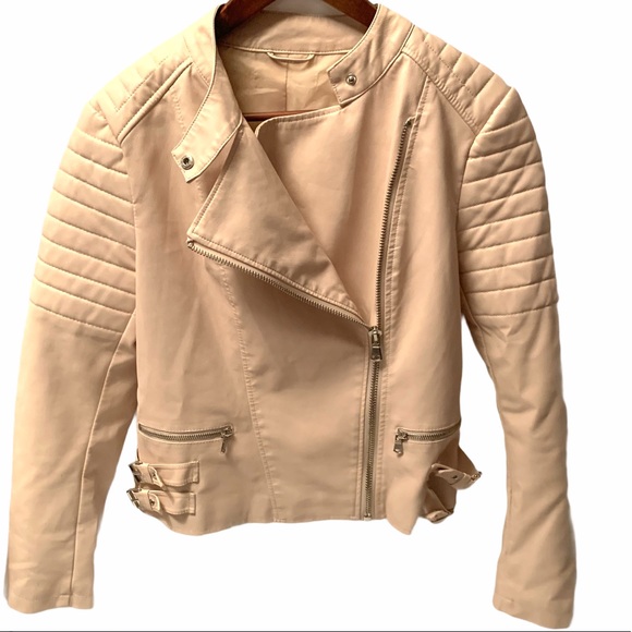 Forever 21 Jackets & Blazers - NWOT soft pink (blush) quilted moto jacket